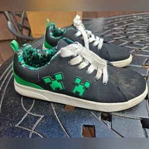 Minecraft Boys Size 3 Sneakers Shoes Creeper